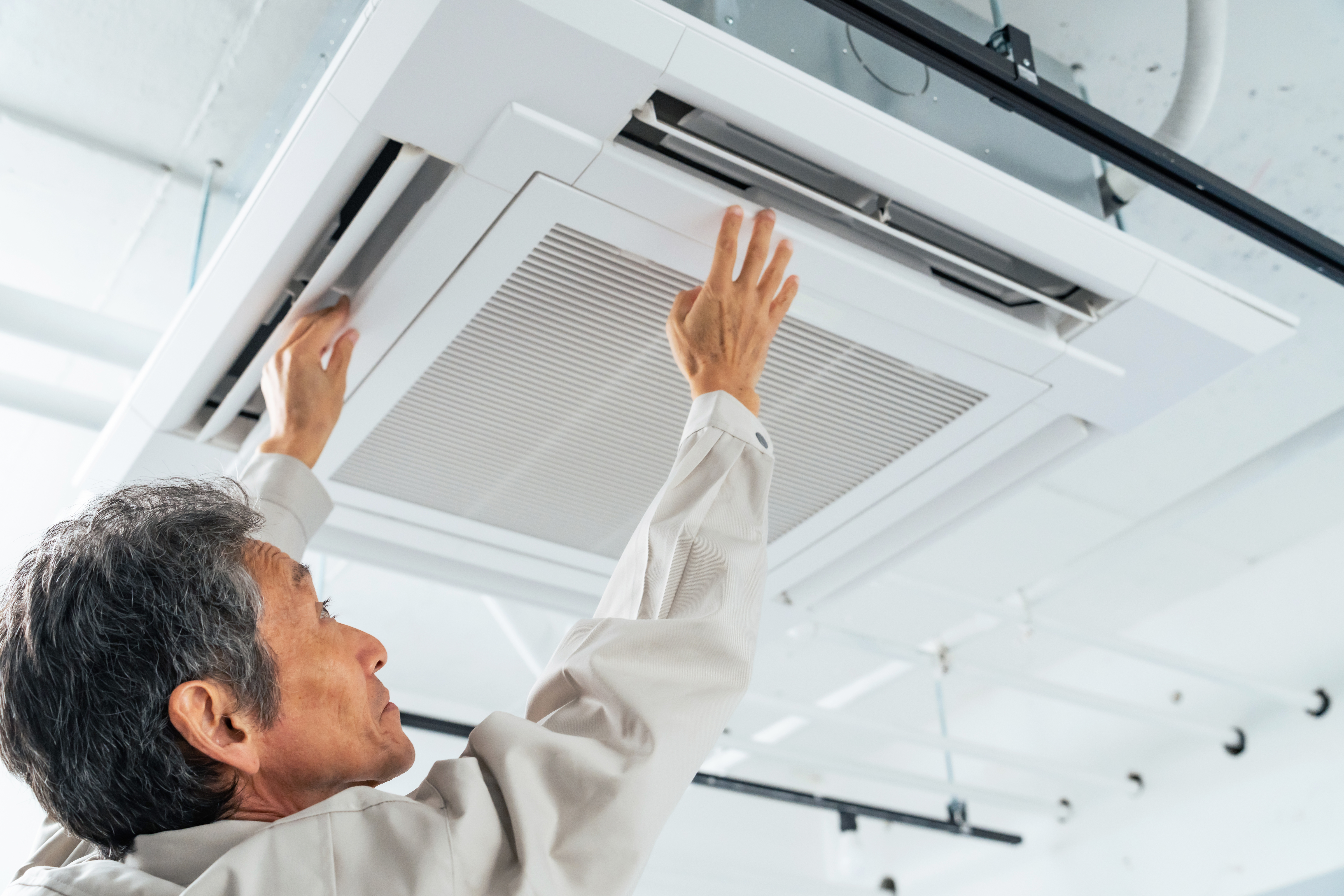 業務用エアコンのお掃除